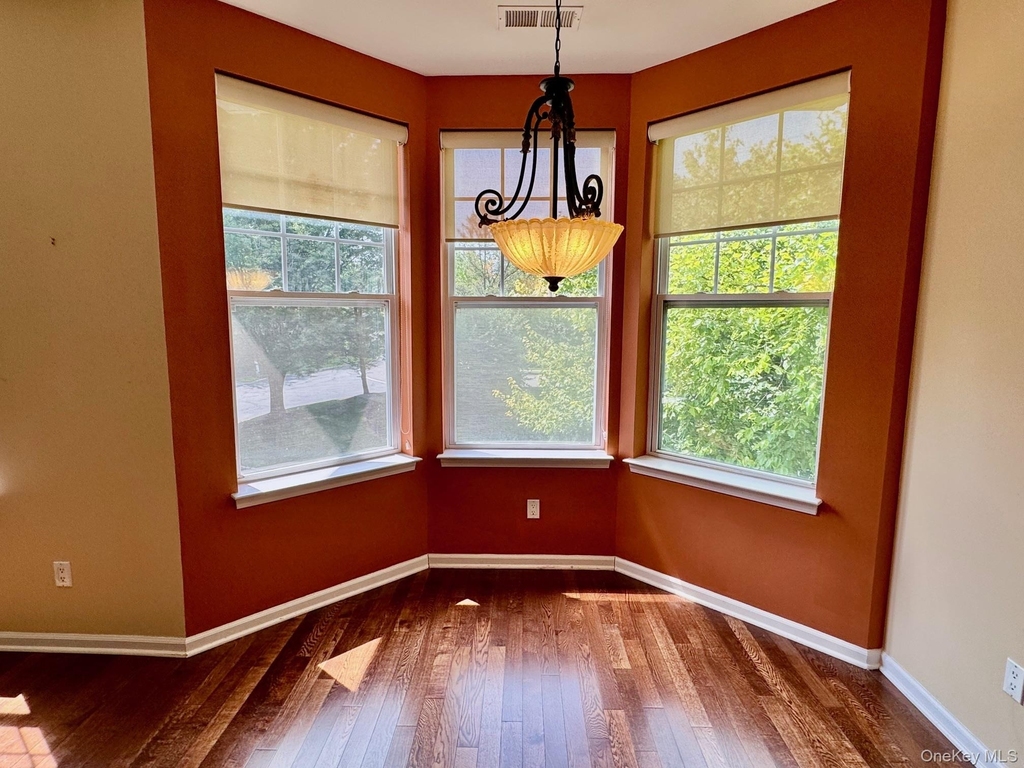 8 Green Court - Photo 18