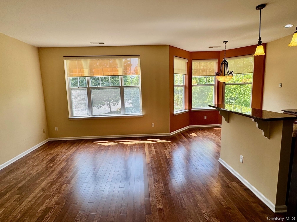 8 Green Court - Photo 10