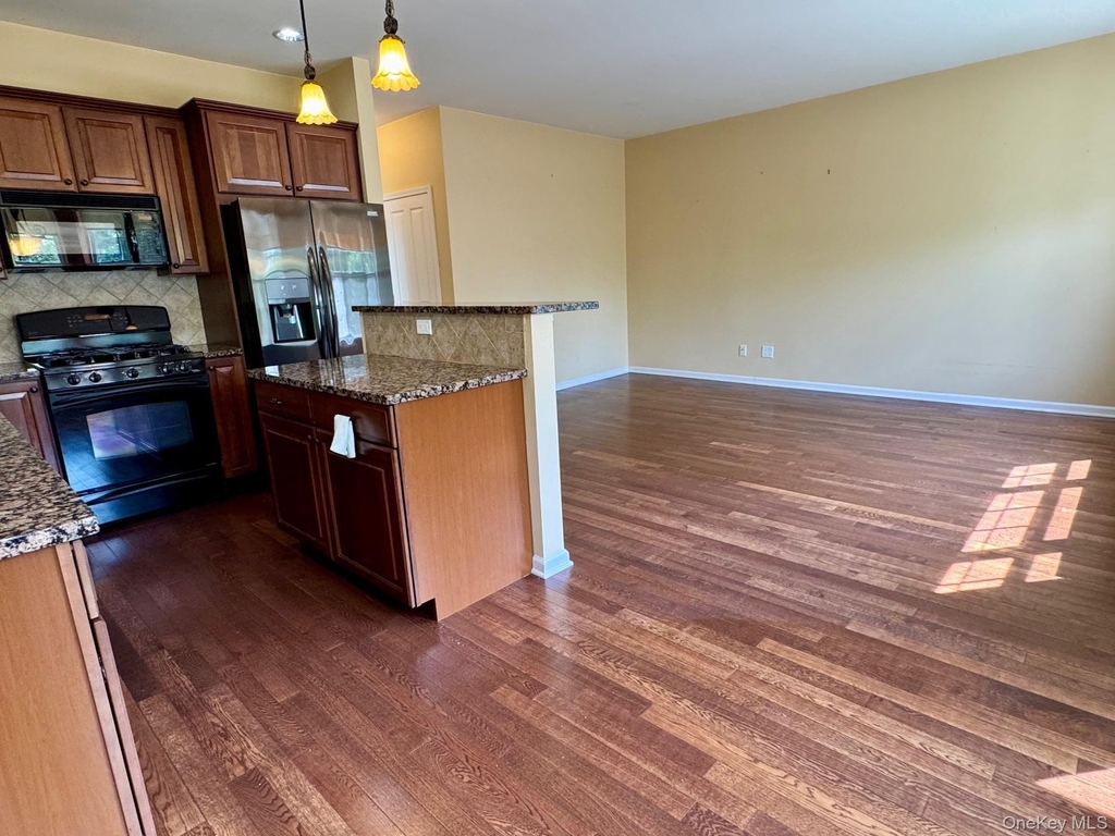 8 Green Court - Photo 17