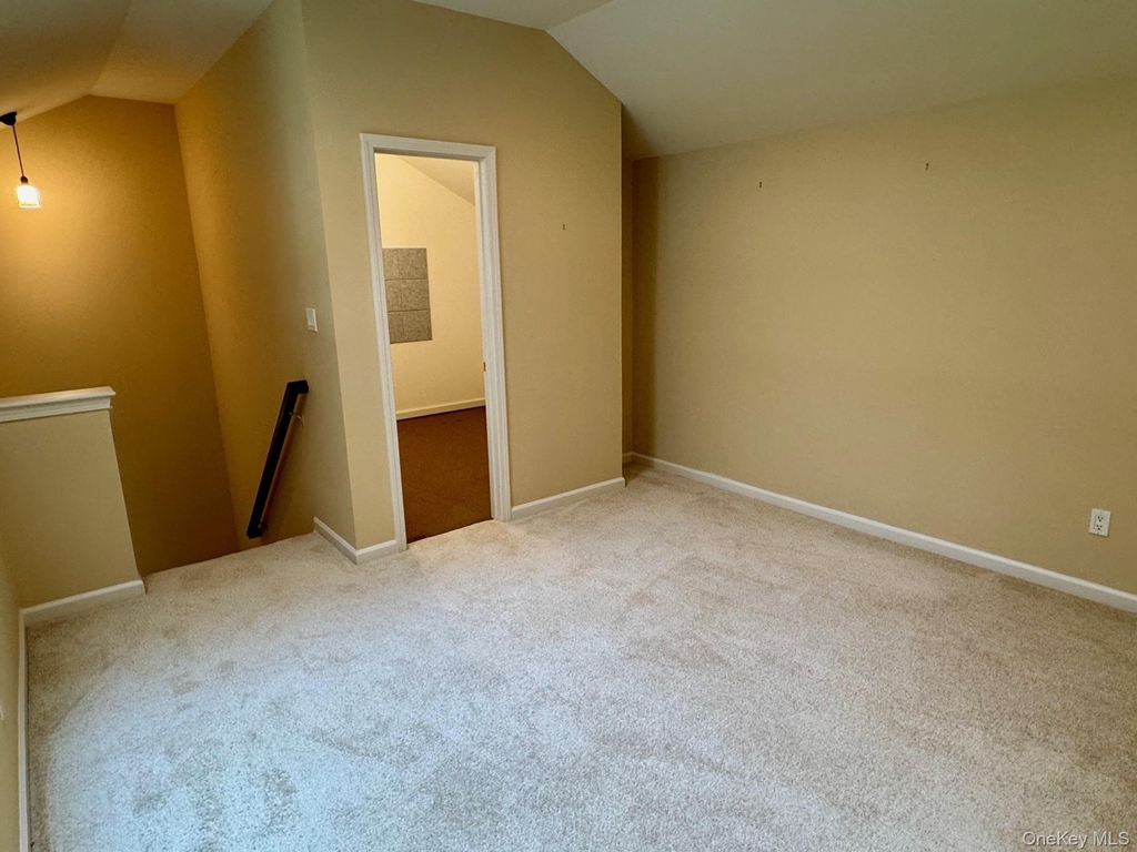 8 Green Court - Photo 34