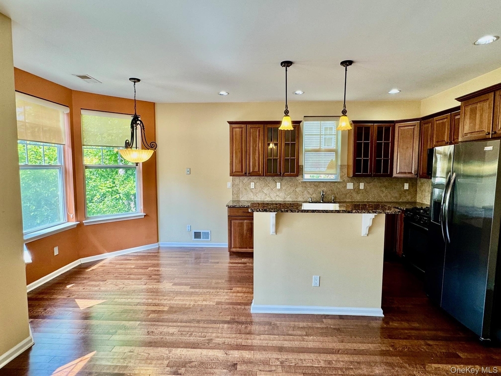 8 Green Court - Photo 12