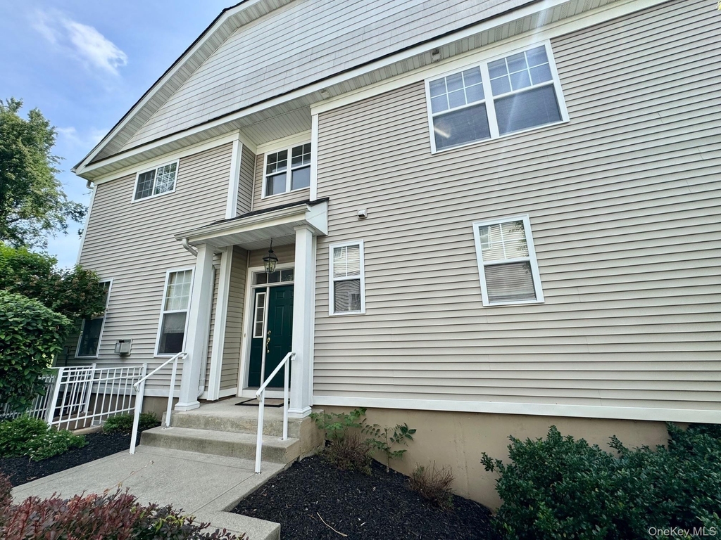 8 Green Court - Photo 4