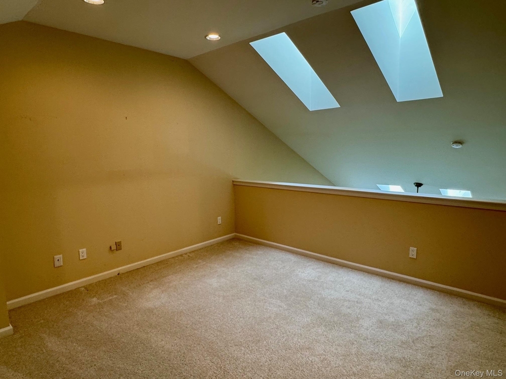 8 Green Court - Photo 32