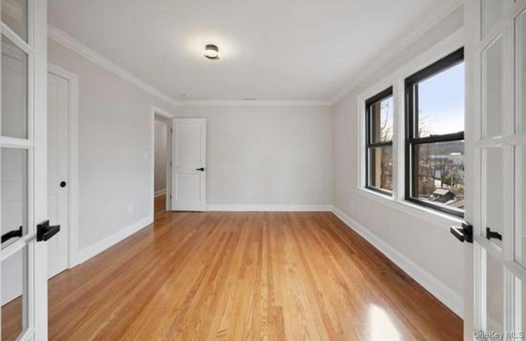 504 Ashford Avenue - Photo 9