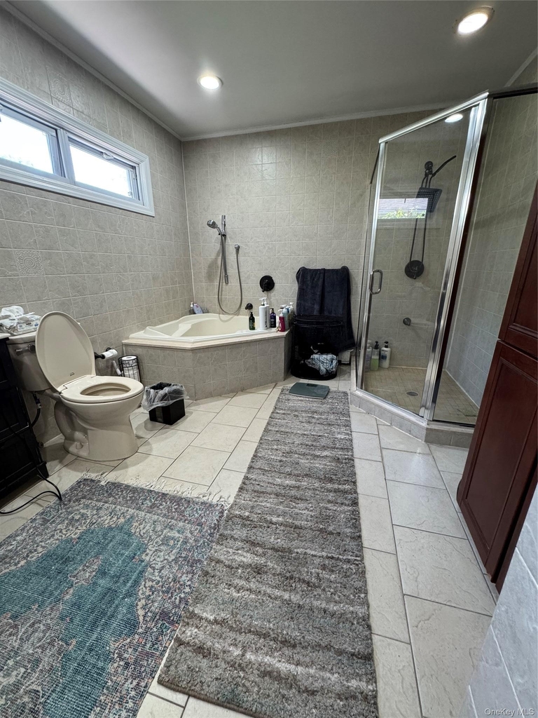 1498 Kew Avenue - Photo 9