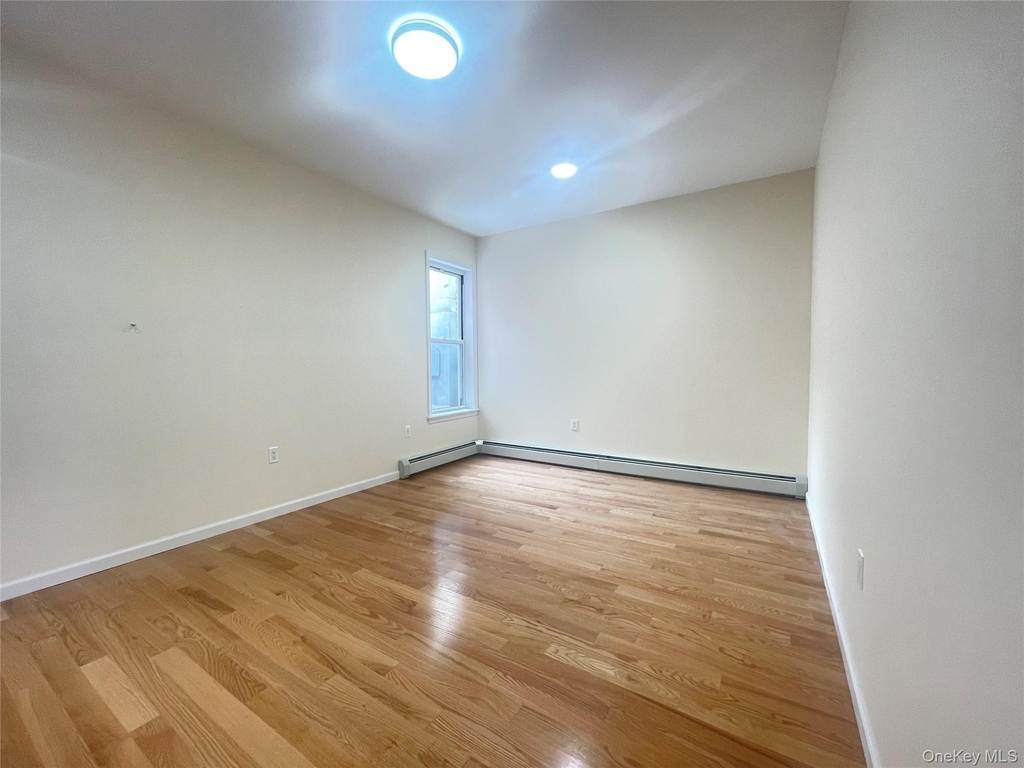1006 Jericho Turnpike - Photo 2