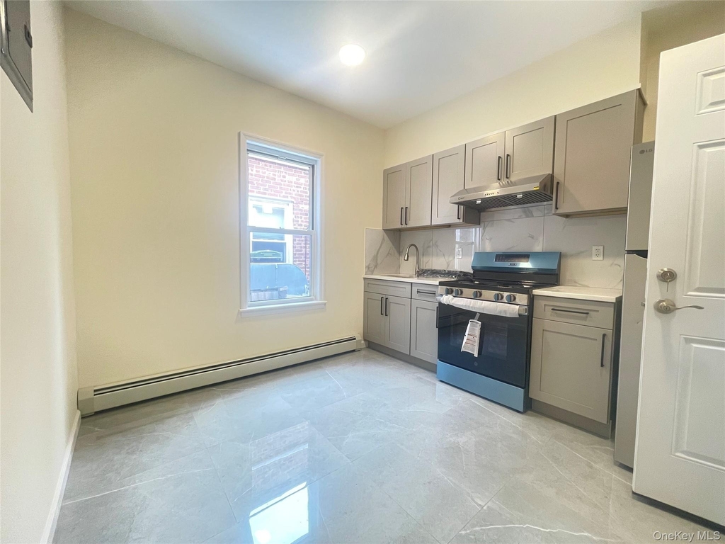 1006 Jericho Turnpike - Photo 0