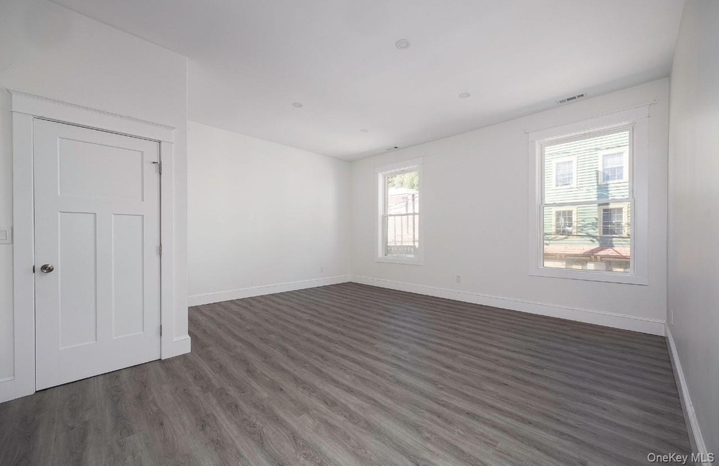 2676 W Main Street - Photo 8