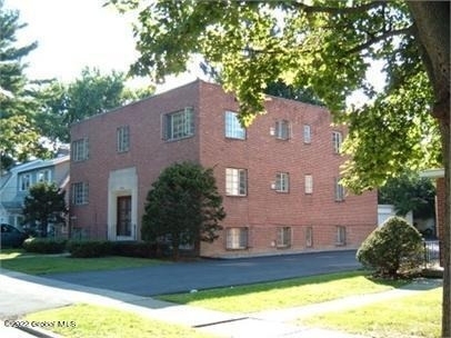 31 Parkwood Street - Photo 1