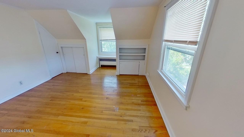 225 S Allen Street - Photo 10