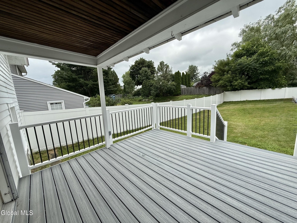 2481 Eastern Parkway - Photo 28