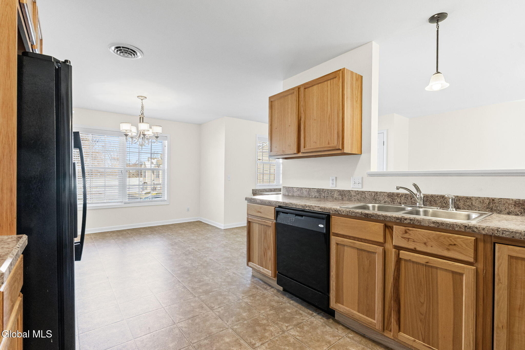 2000 Curry Road - Photo 6
