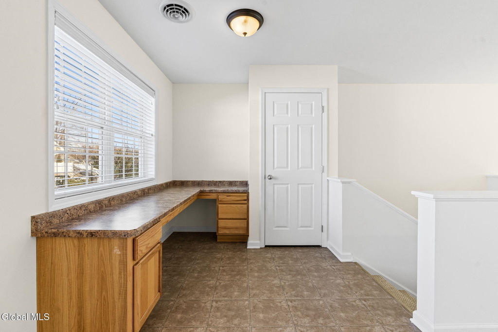 2000 Curry Road - Photo 2