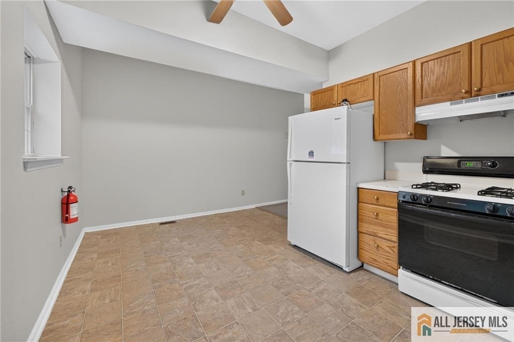 42 Main Street - Photo 12