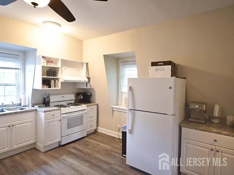 405 N Washington Avenue - Photo 0