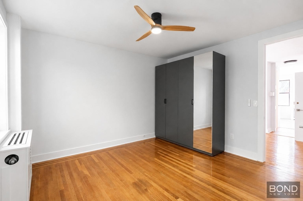 25-38 18th Street - Photo 4