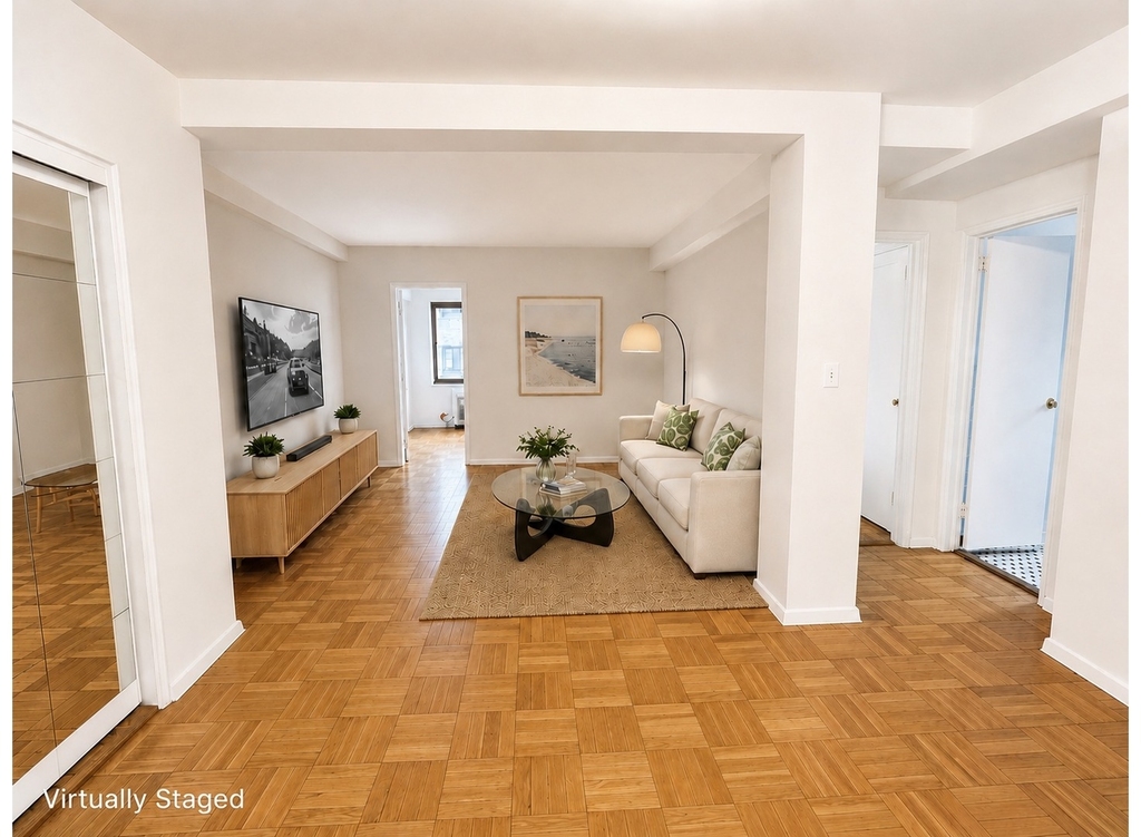 225 E 46th Street - Photo 4