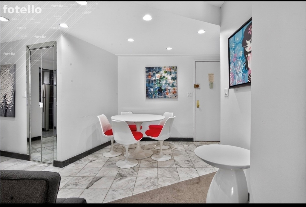 210 E 47th Street - Photo 5