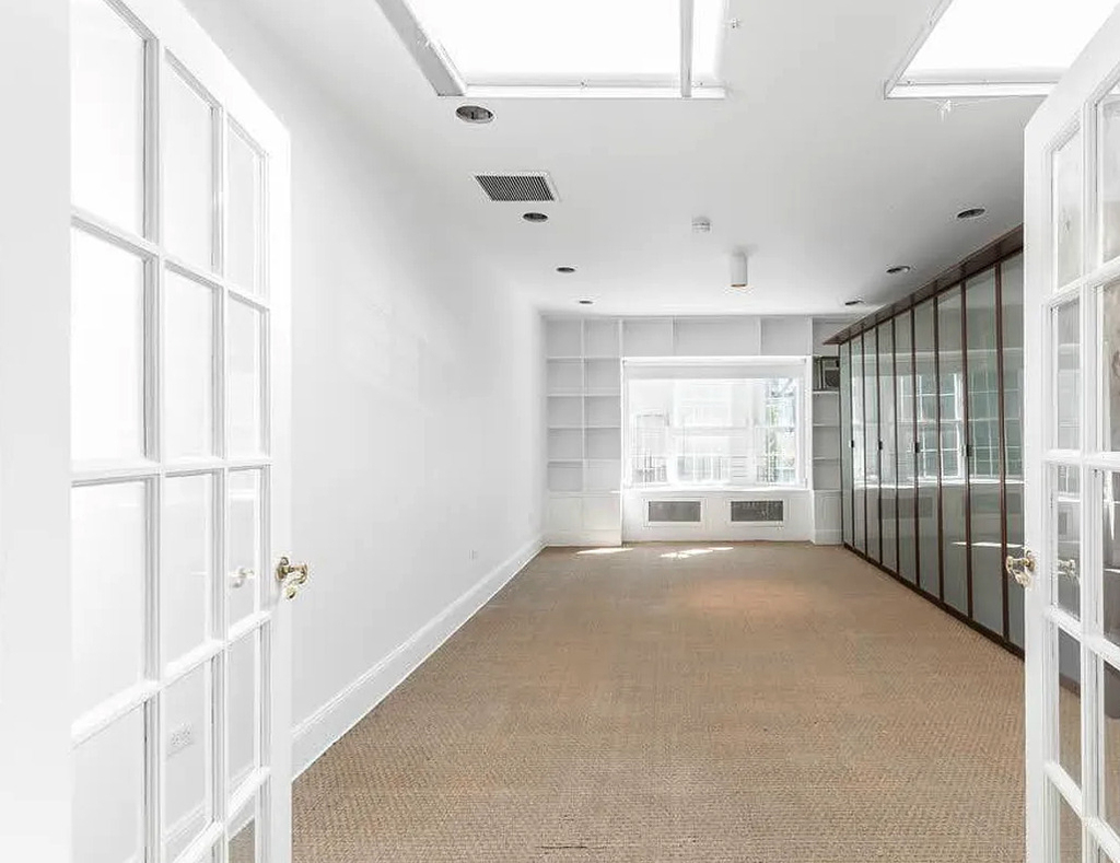 306 E 81st Street - Photo 3