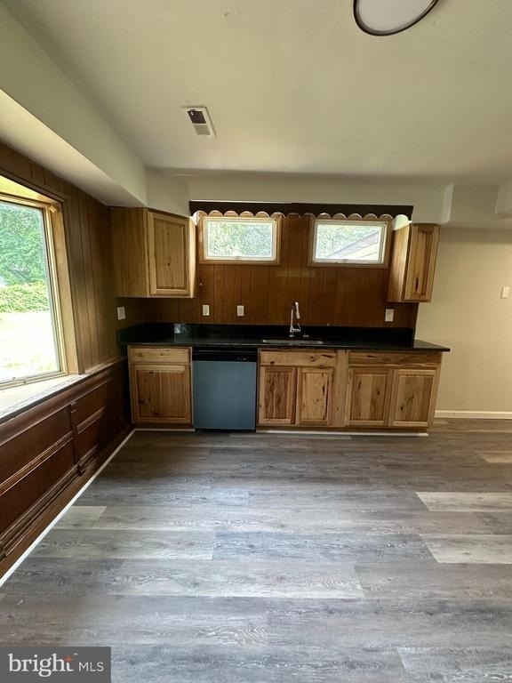 80 Westmoreland Drive - Photo 4