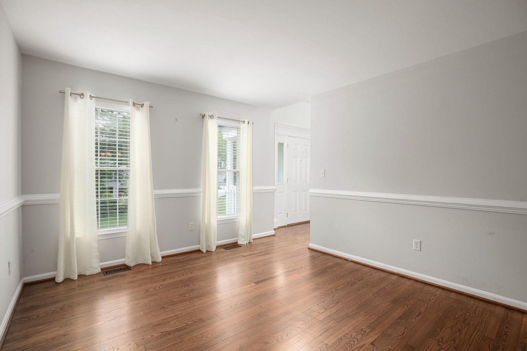 10205 N Hampton Lane - Photo 6