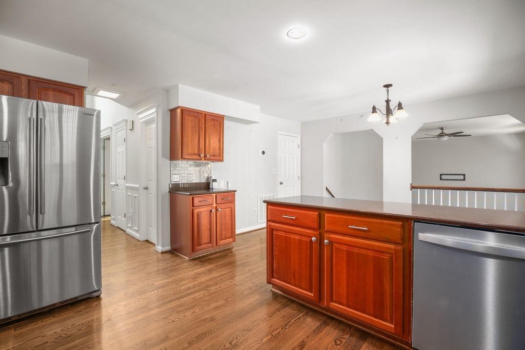 10205 N Hampton Lane - Photo 12