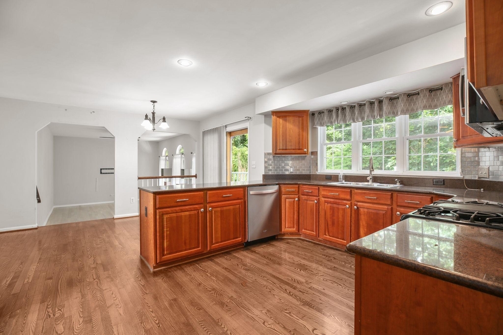 10205 N Hampton Lane - Photo 13