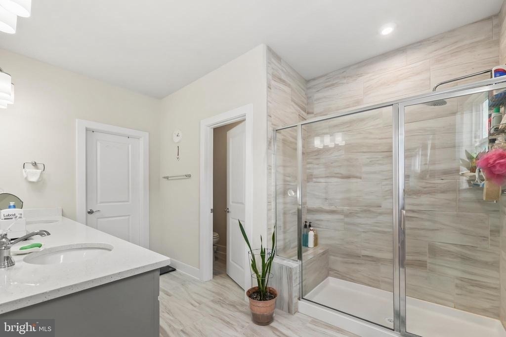 1680 Dunnington Place - Photo 15