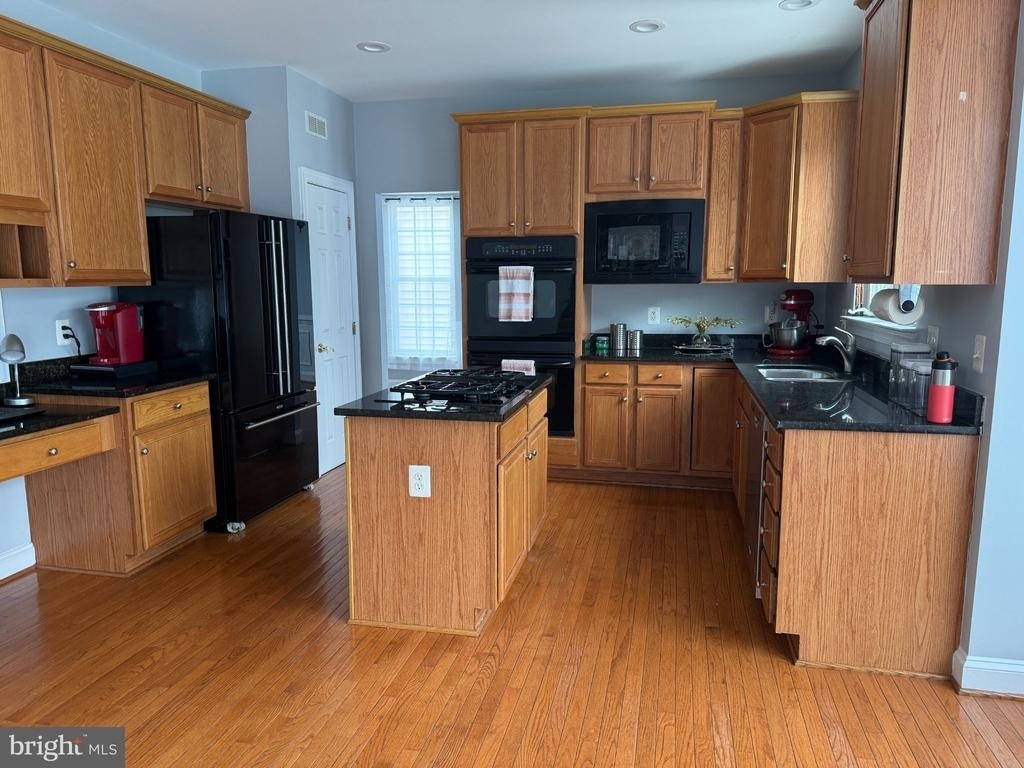 42770 Conquest Circle - Photo 10