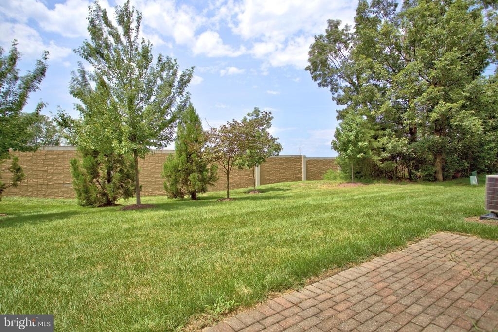 19763 Estancia Terrace - Photo 25