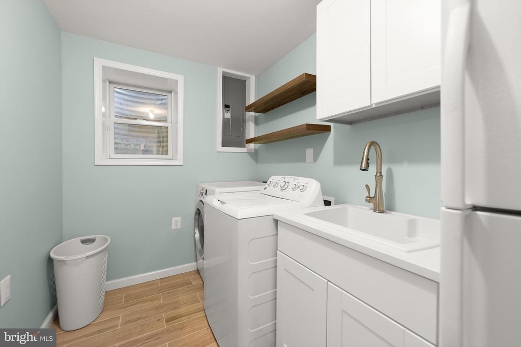 315 Center Street N - Photo 23