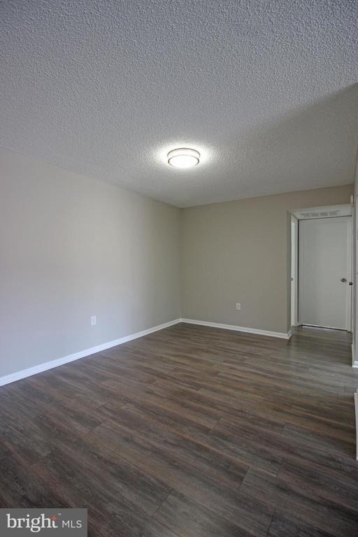 10208 Bushman Drive - Photo 5