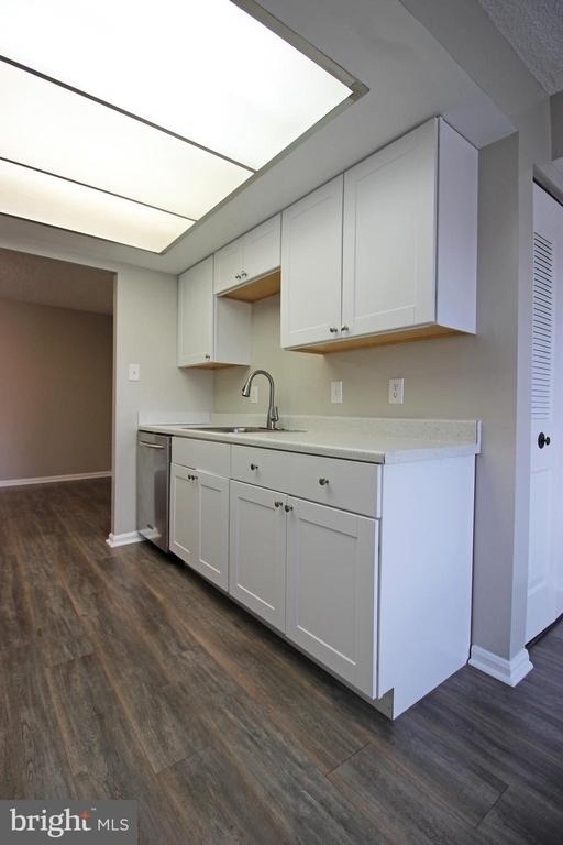 10208 Bushman Drive - Photo 7