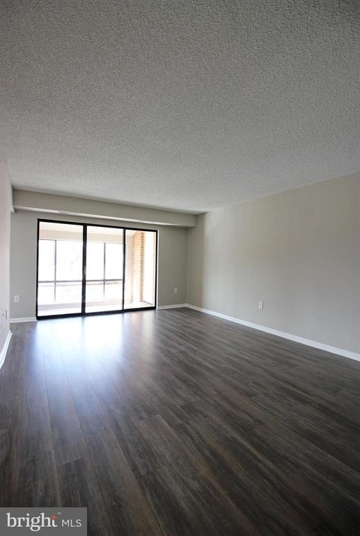 10208 Bushman Drive - Photo 2