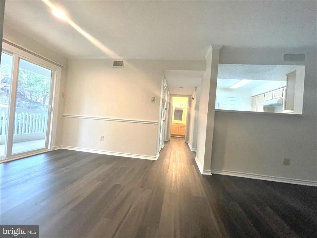 1505 Lincoln Way - Photo 7