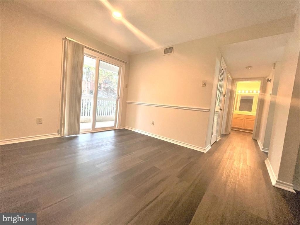 1505 Lincoln Way - Photo 6