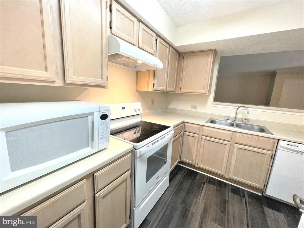 1505 Lincoln Way - Photo 17