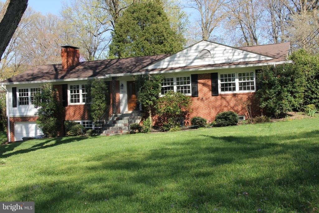 1103 Delf Drive - Photo 0