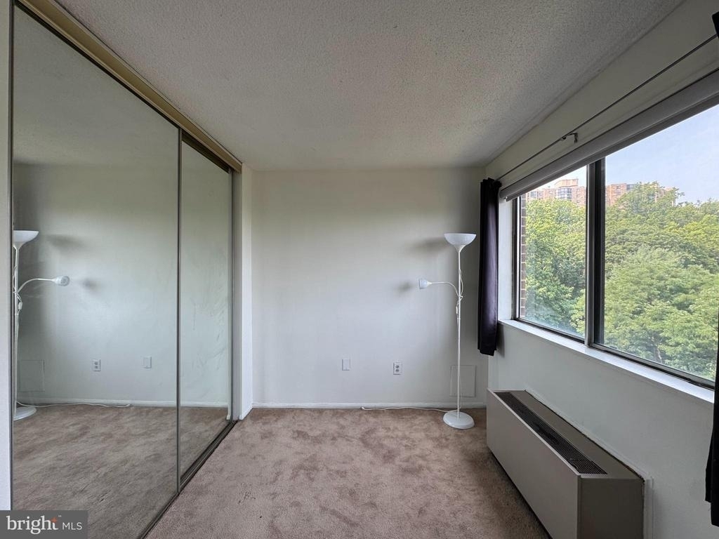 2059 Huntington Avenue - Photo 6