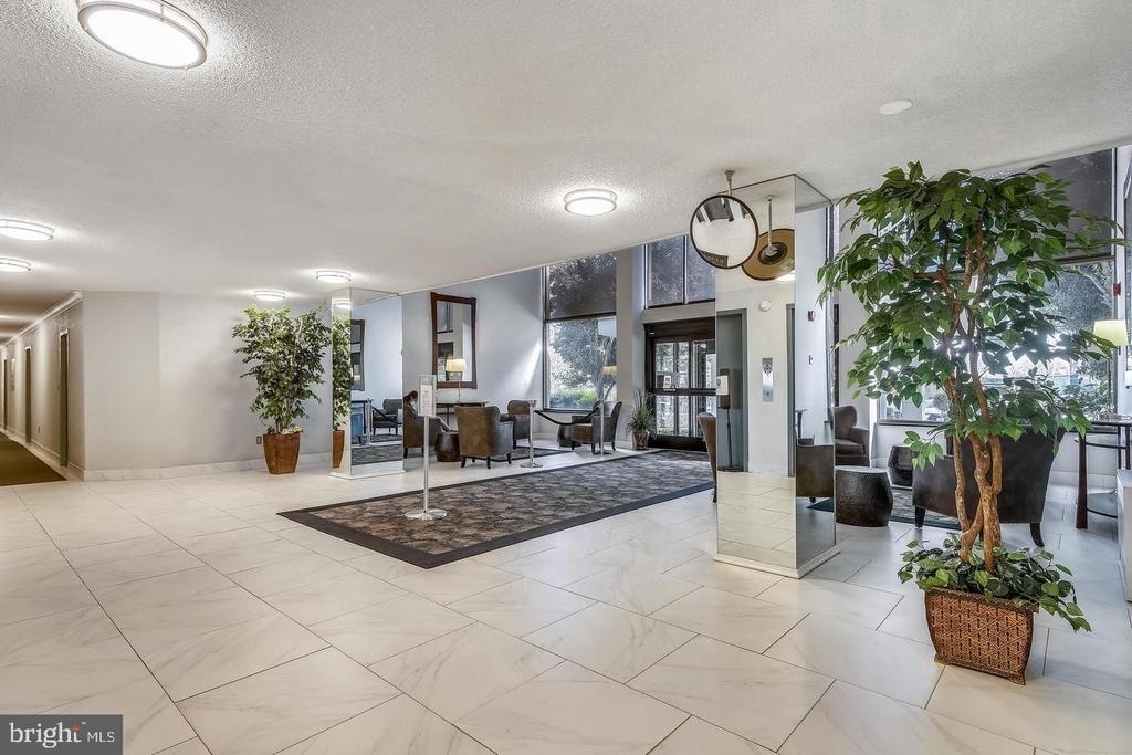 2059 Huntington Avenue - Photo 14