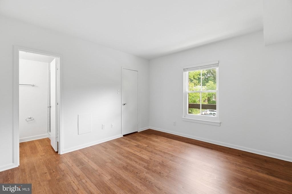 11619 Stoneview Square - Photo 17