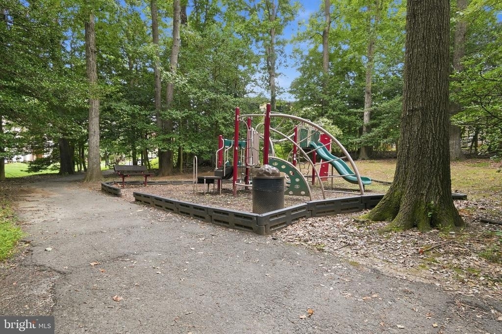 11619 Stoneview Square - Photo 36