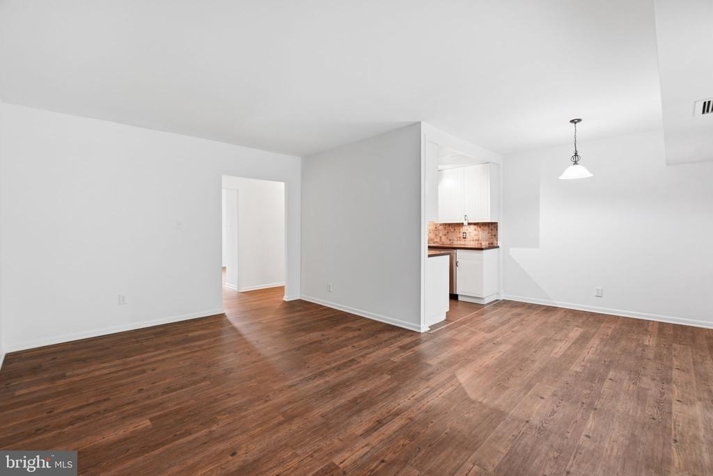 11619 Stoneview Square - Photo 7