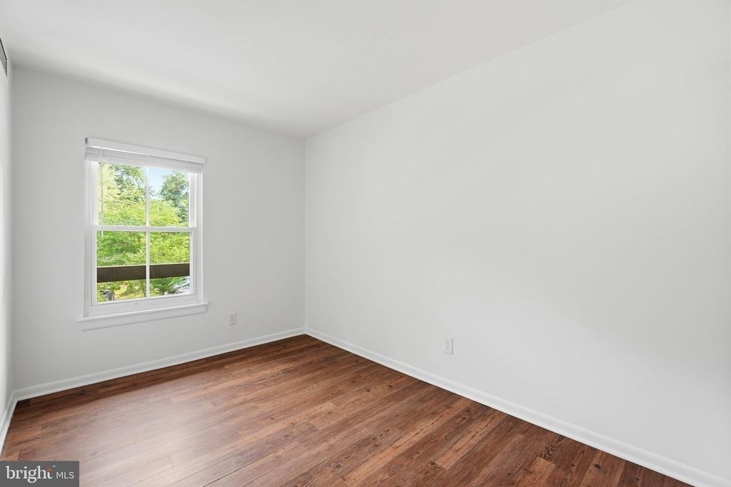 11619 Stoneview Square - Photo 14