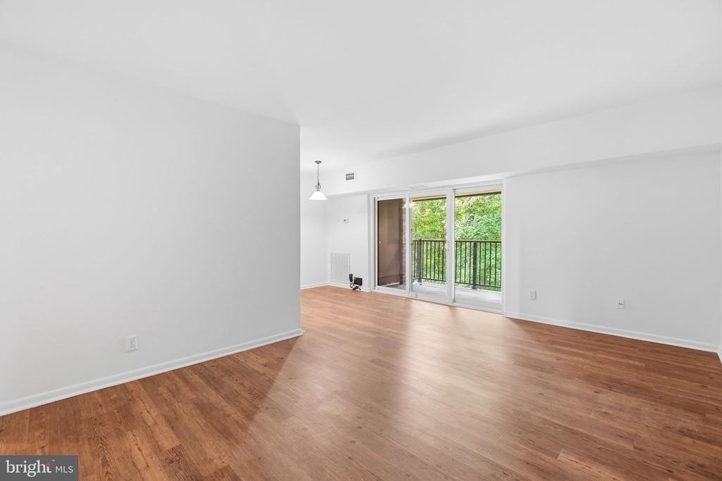 11619 Stoneview Square - Photo 9