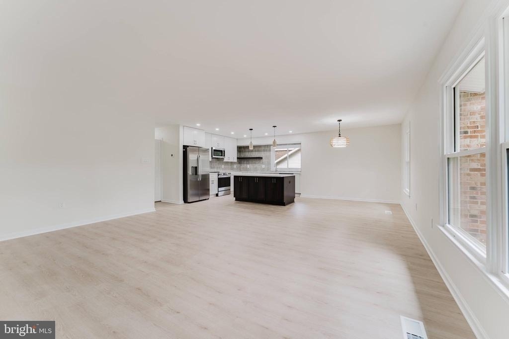 7107 Sontag Way - Photo 11