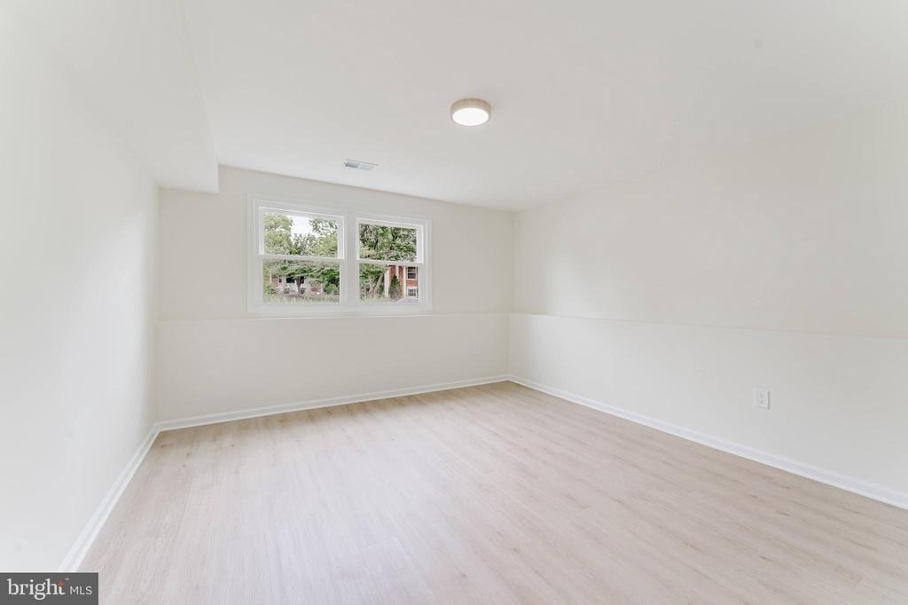 7107 Sontag Way - Photo 37