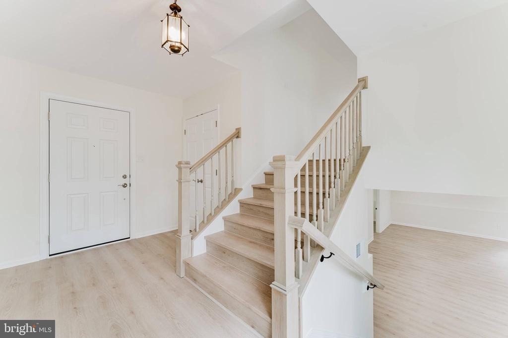 7107 Sontag Way - Photo 34