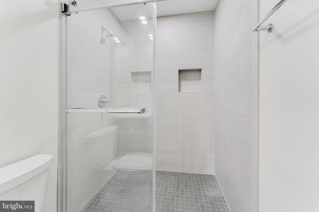 7107 Sontag Way - Photo 31