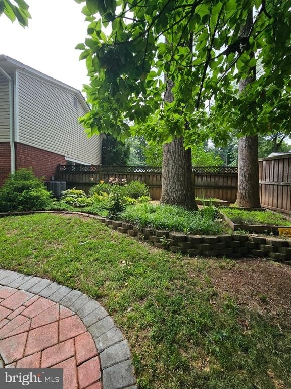 8913 Cromwell Drive - Photo 27